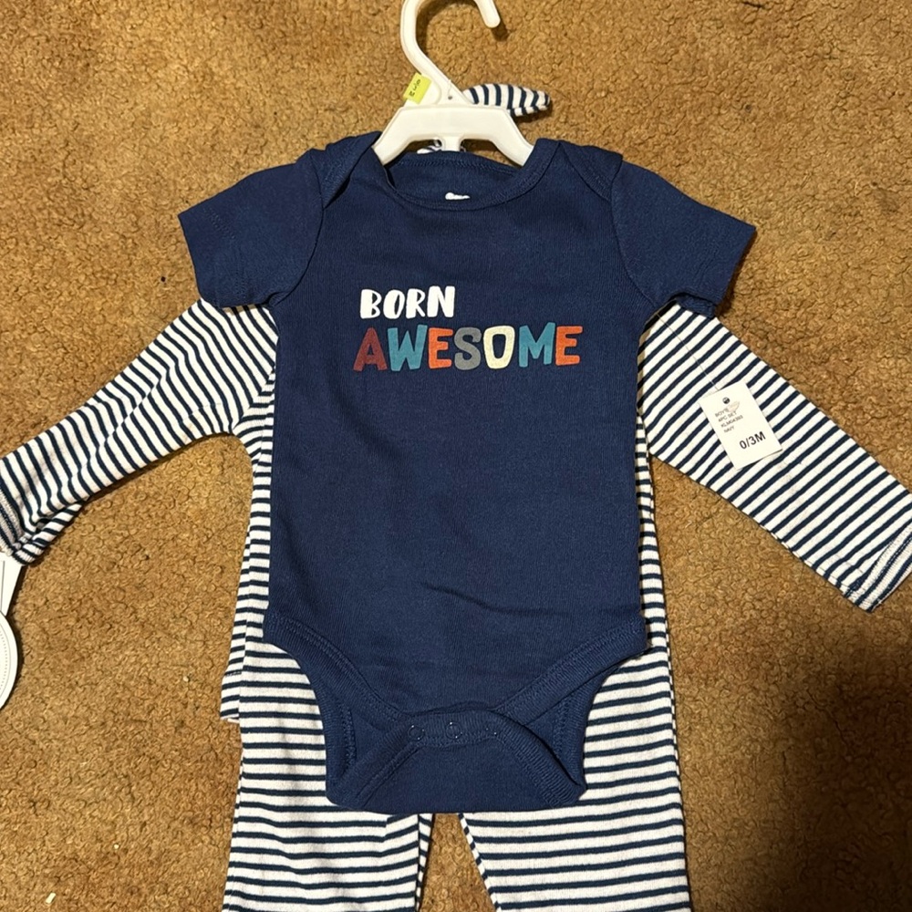 4pc Koala Baby “Born Awesome” take me home set with hat 0-3 months